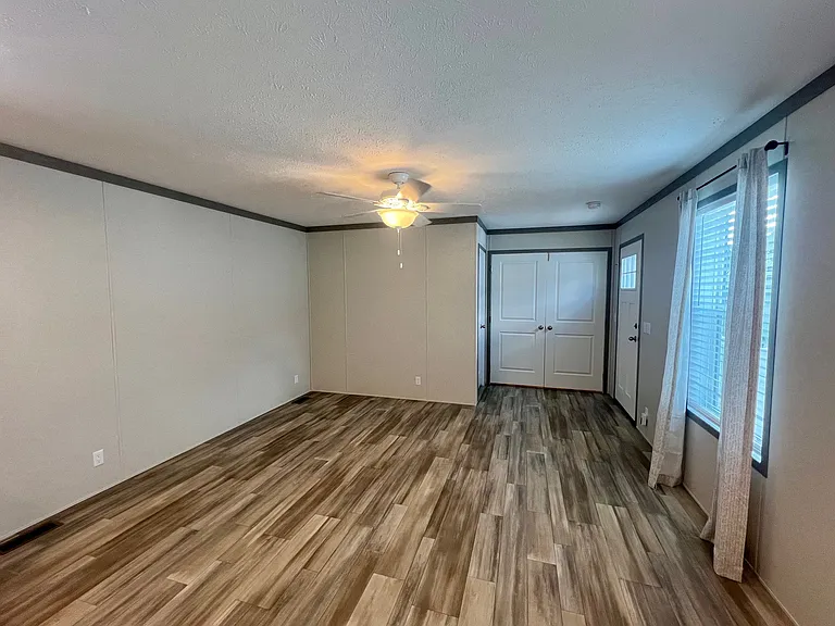 25152 Nuway Ave #117 — Photo 3