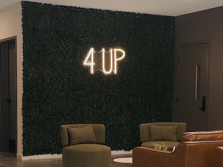 4UP Luxury Apartments — Photo 4