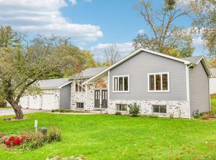 159 Willabay DRIVE, Williams Bay, WI 53191