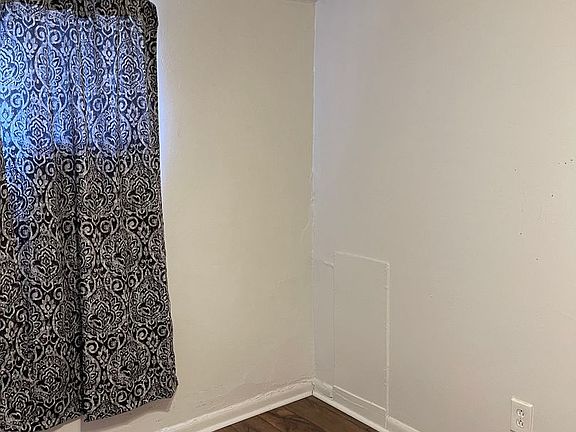 4th image of 1215 Sherman Ave #1