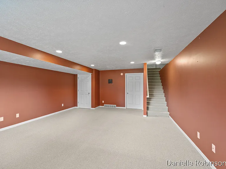 5449 Rivertown Cir SW — Photo 17