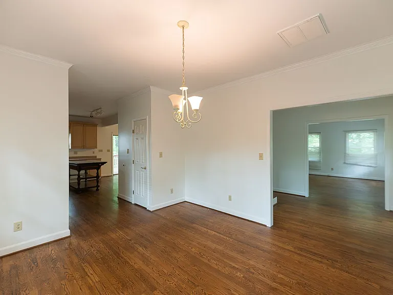 4916 Gold Crest Dr — Photo 16