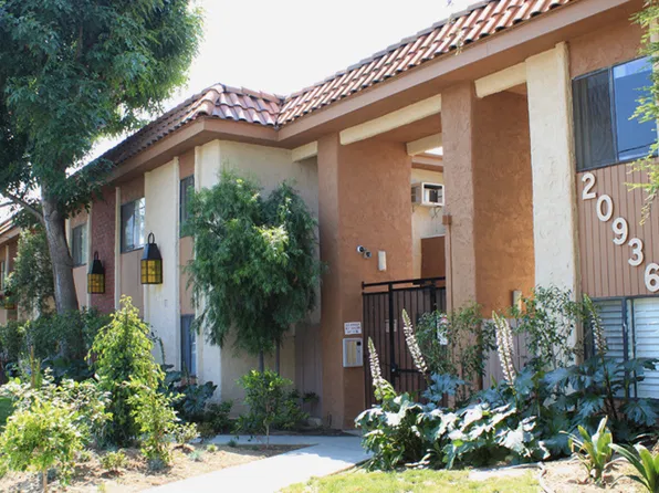 Oak Village, 20926 Gresham St APT 4, Canoga Park, CA 91304