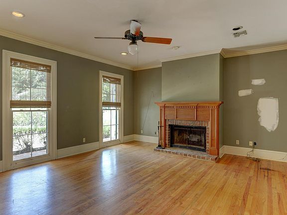 4th image of 209 Larchwood Dr