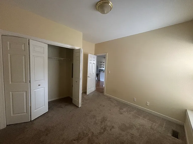 4636 N Racine Ave #1 — Photo 4