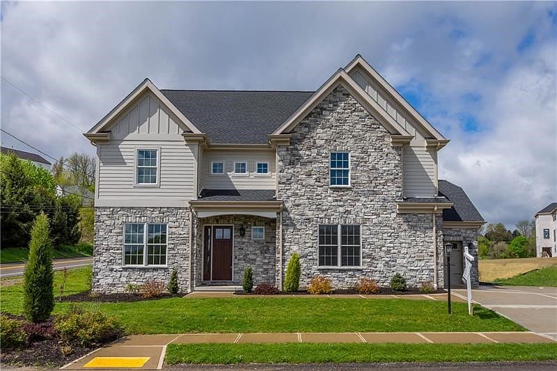 1st image of 5001 Parkside Dr