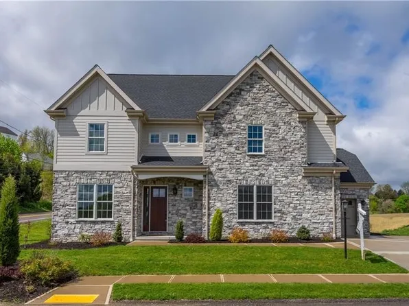 5001 Parkside Dr, Oakdale, PA 15071