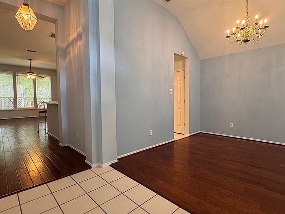 3rd image of 5308 Highlands Dr