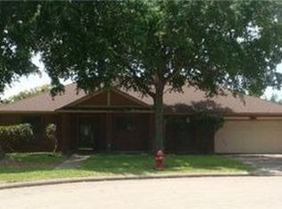 305 Edelweiss Dr, League City, TX 77573