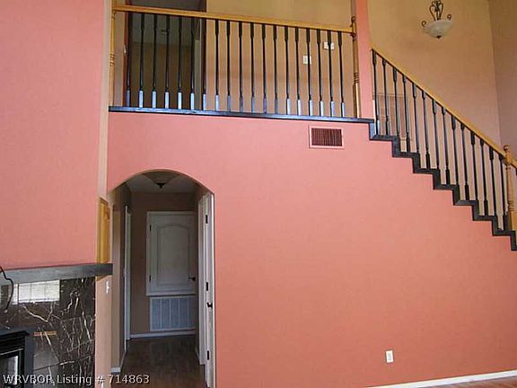 4th image of 304 Wapiti Street Poteau Ok