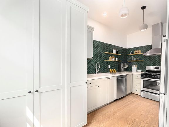 4th image of 3317 Hamilton Way #3317.5