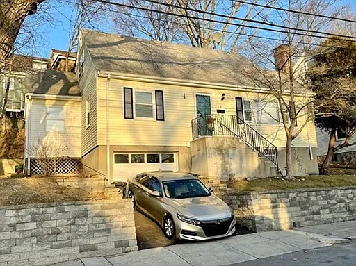 14 Potomac St