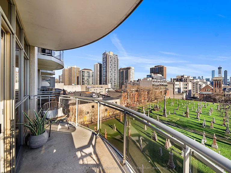 1430 Yonge St #509 — Photo 7
