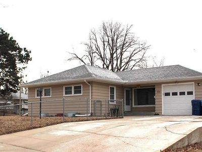 900 S Westmoor Dr, Sioux Falls, SD, 57104