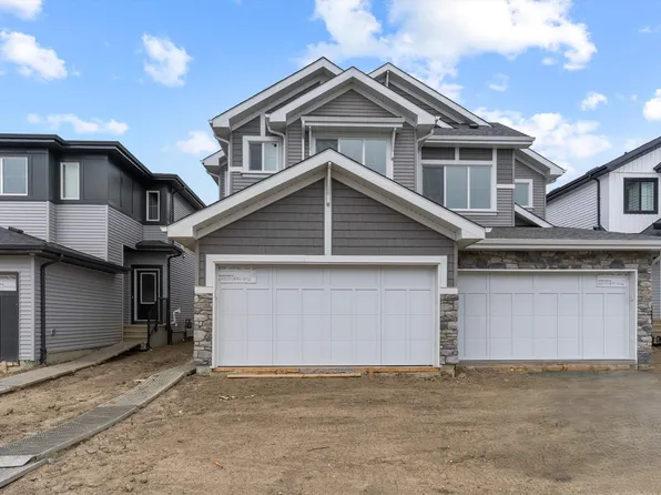 1058 Cristall Cres, Edmonton, AB T6W 5S6