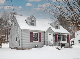 393 Divinity St, Bristol, CT 06010