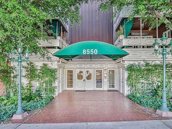 3rd image of 8550 Holloway Dr APT 105