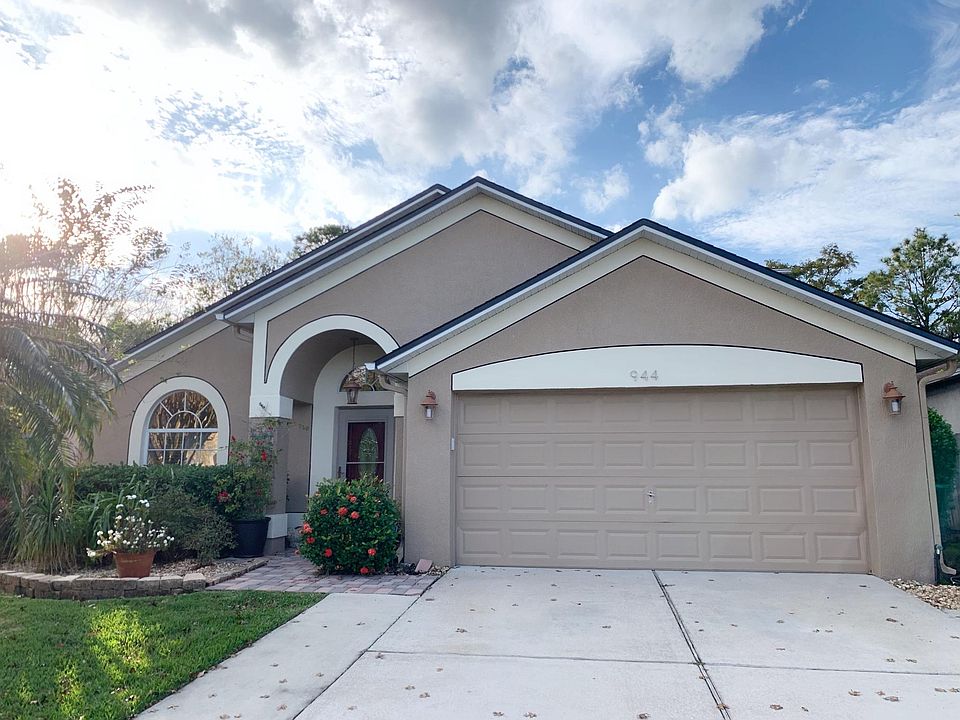 1st image of 944 Jade Forest Ave