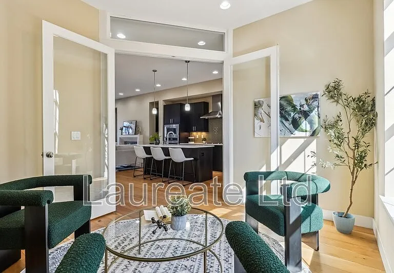 5438 Valentia St — Photo 4