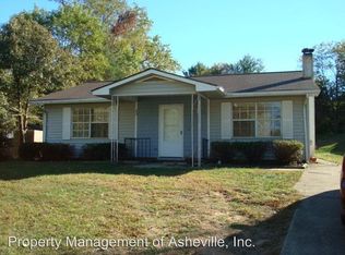 43 Mount Carmel Dr, Asheville, NC 28806