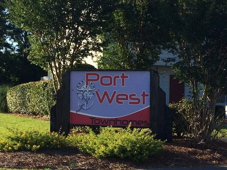 5A Port West Ct — Photo 2