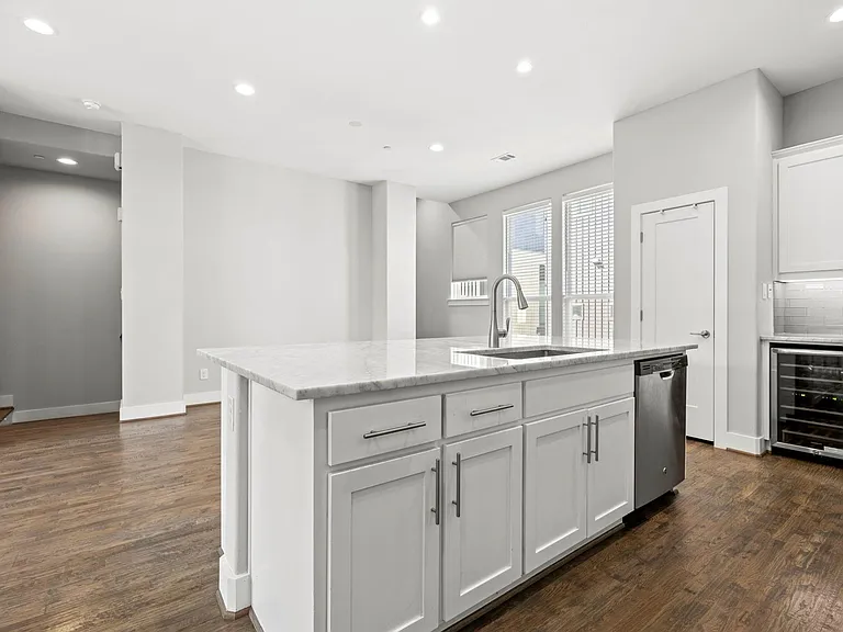4690 Monarch St #20 — Photo 7