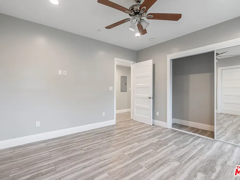 1357 Seward St — Photo 29