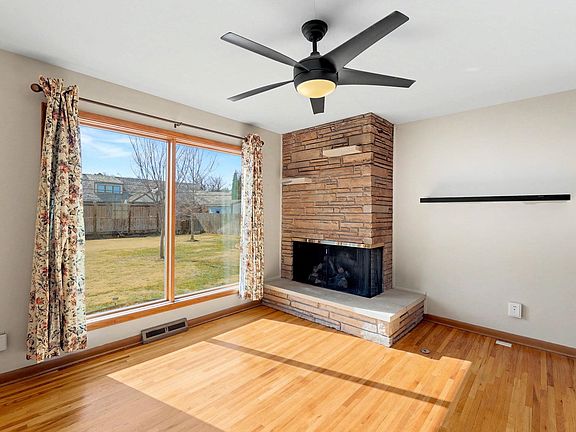 5th image of 6415 E Rockwood Rd