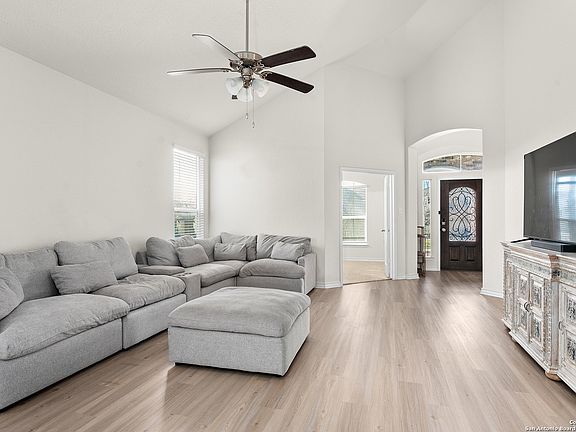 4th image of 3421 Copper Acres