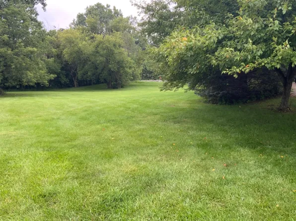 Green Bank Dr, Grand Blanc, MI 48439