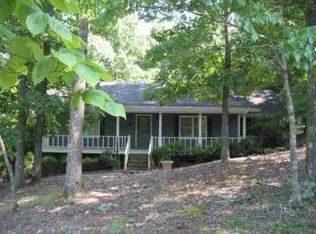 5059 Village Dr, Cohutta, GA 30710