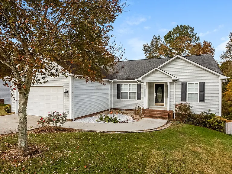 1641 Red Bird Cir — Photo 4
