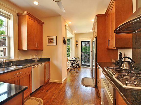 3rd image of 94 Midwood St