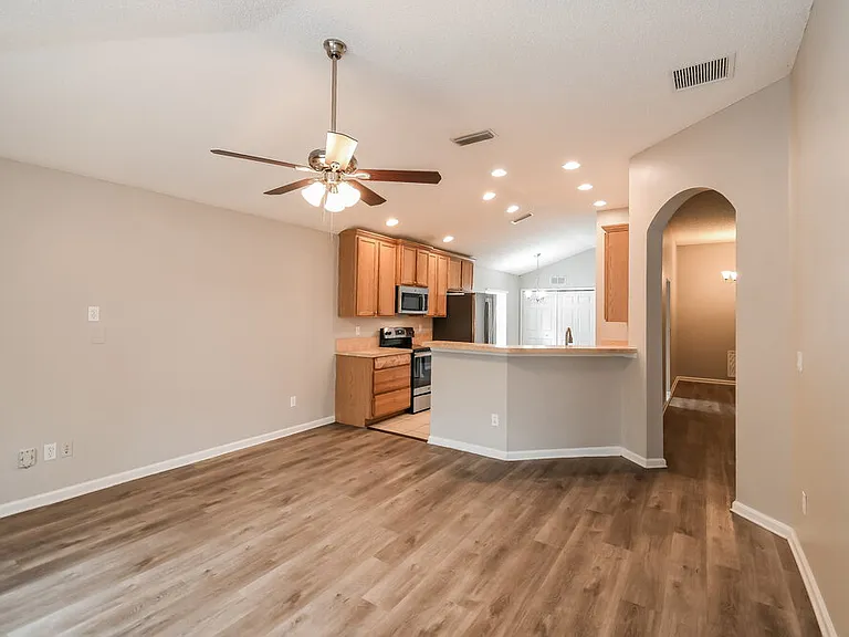 2621 Fernleaf Dr — Photo 4