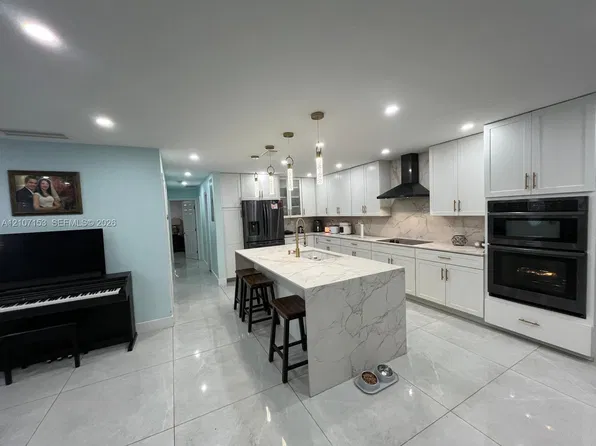 9770 SW 13th Ter, Miami, FL 33174
