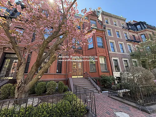 178 Marlborough St Photo 1