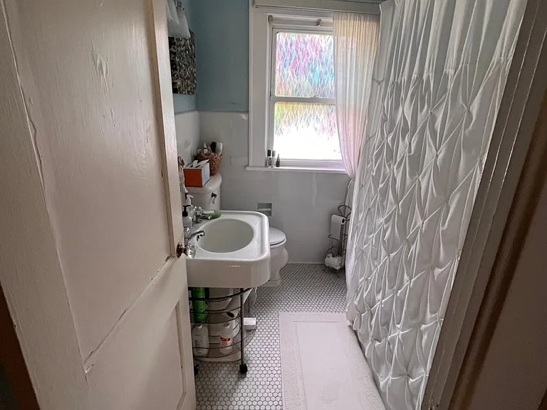 100 Davis Ave #1 — Photo 7
