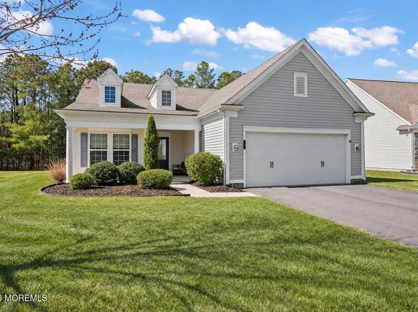 5 Gainsborough Lane, Manchester, NJ 08759
