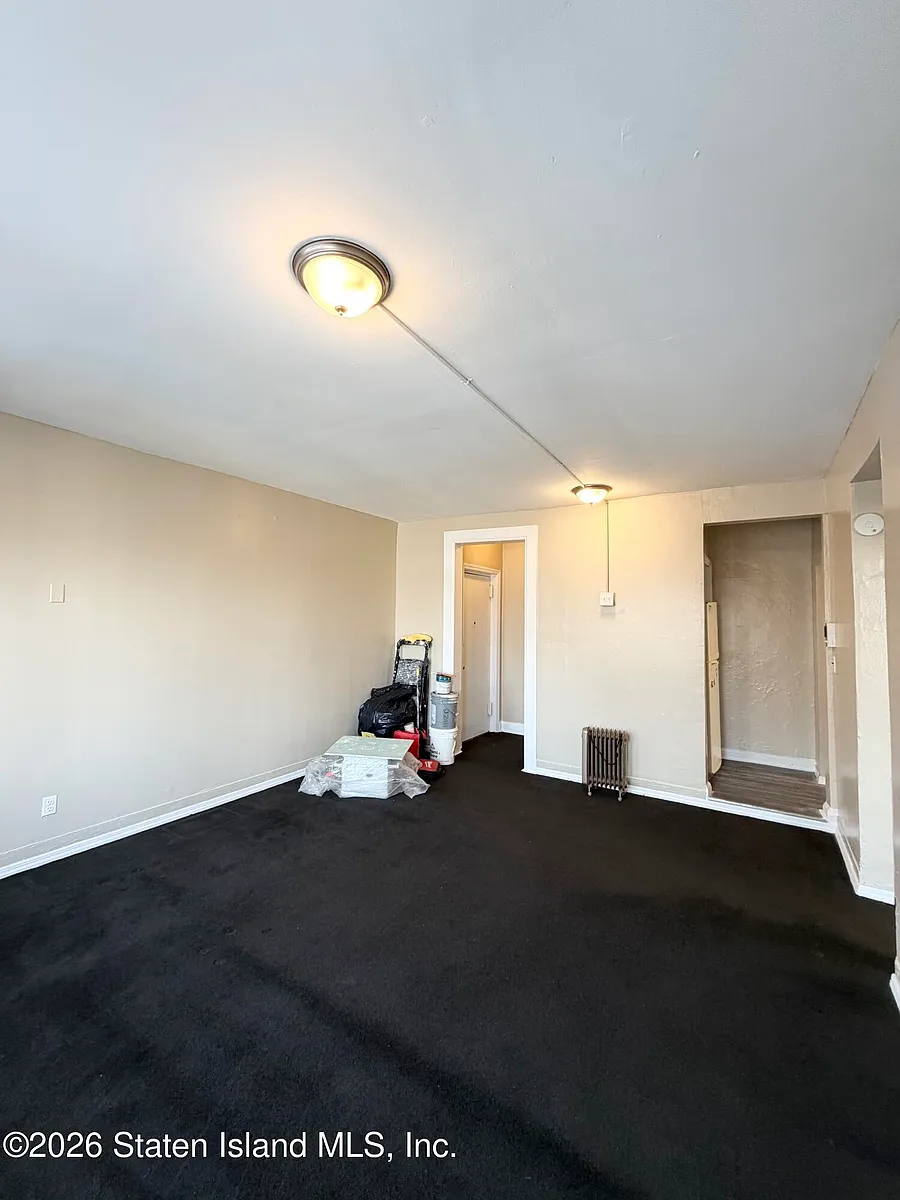 Building Photo - 37 Avon Pl #1B