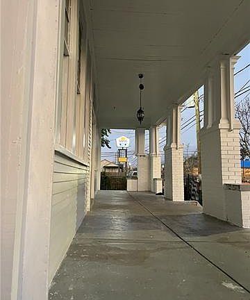 2nd image of 1616 Newton St