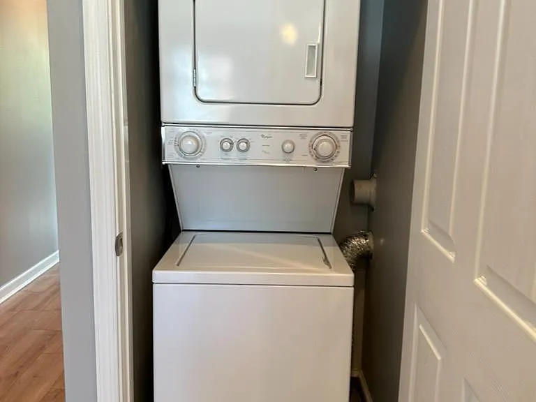 8 W Oakland Ave #1 — Photo 13