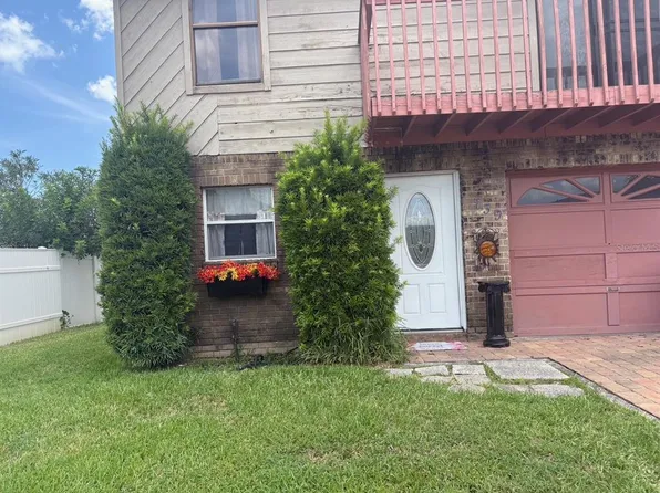 739 Laurel Bay Cir, New Smyrna Beach, FL 32169