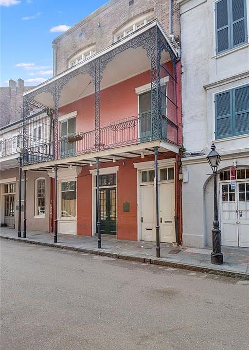 1st image of 632 Saint Peter St #3