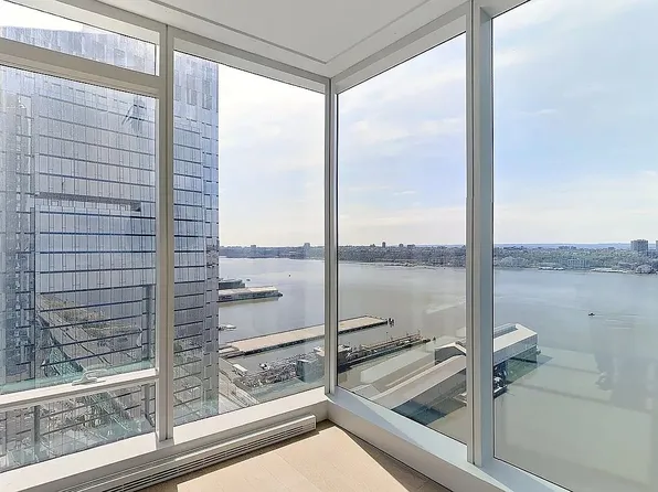 30 Riverside Blvd #24J, New York, NY 10069