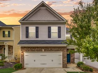 302 Lakeside Ln, Woodstock, GA 30188