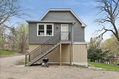 534 Annapolis St E #1 Photo 1