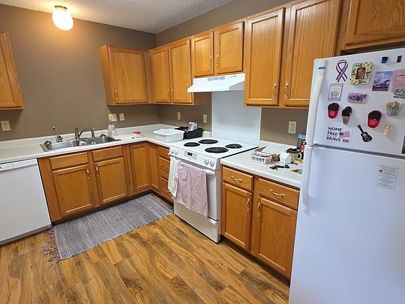 5th image of 820 1st St NE APT 105