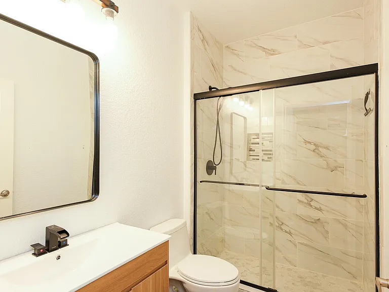 10312 Lone Pine Ln — Photo 16