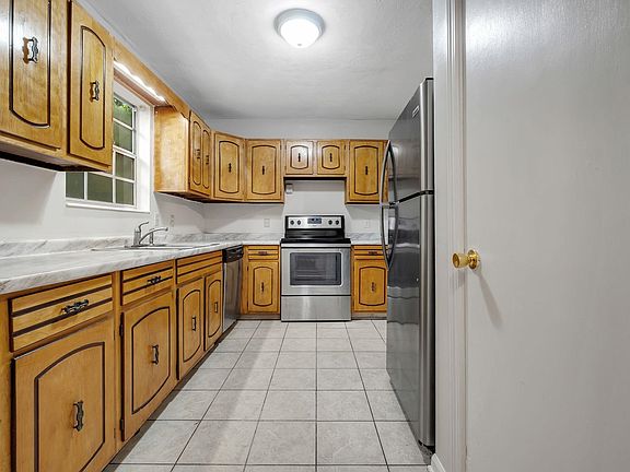 4th image of 212 Meridianna Dr