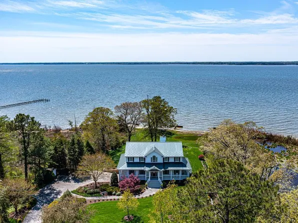 296 Granville Bay Rd, Lancaster, VA 22503